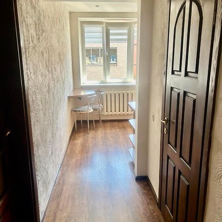 Cozy Apartment In The City Center Siauliai  Bagian luar foto