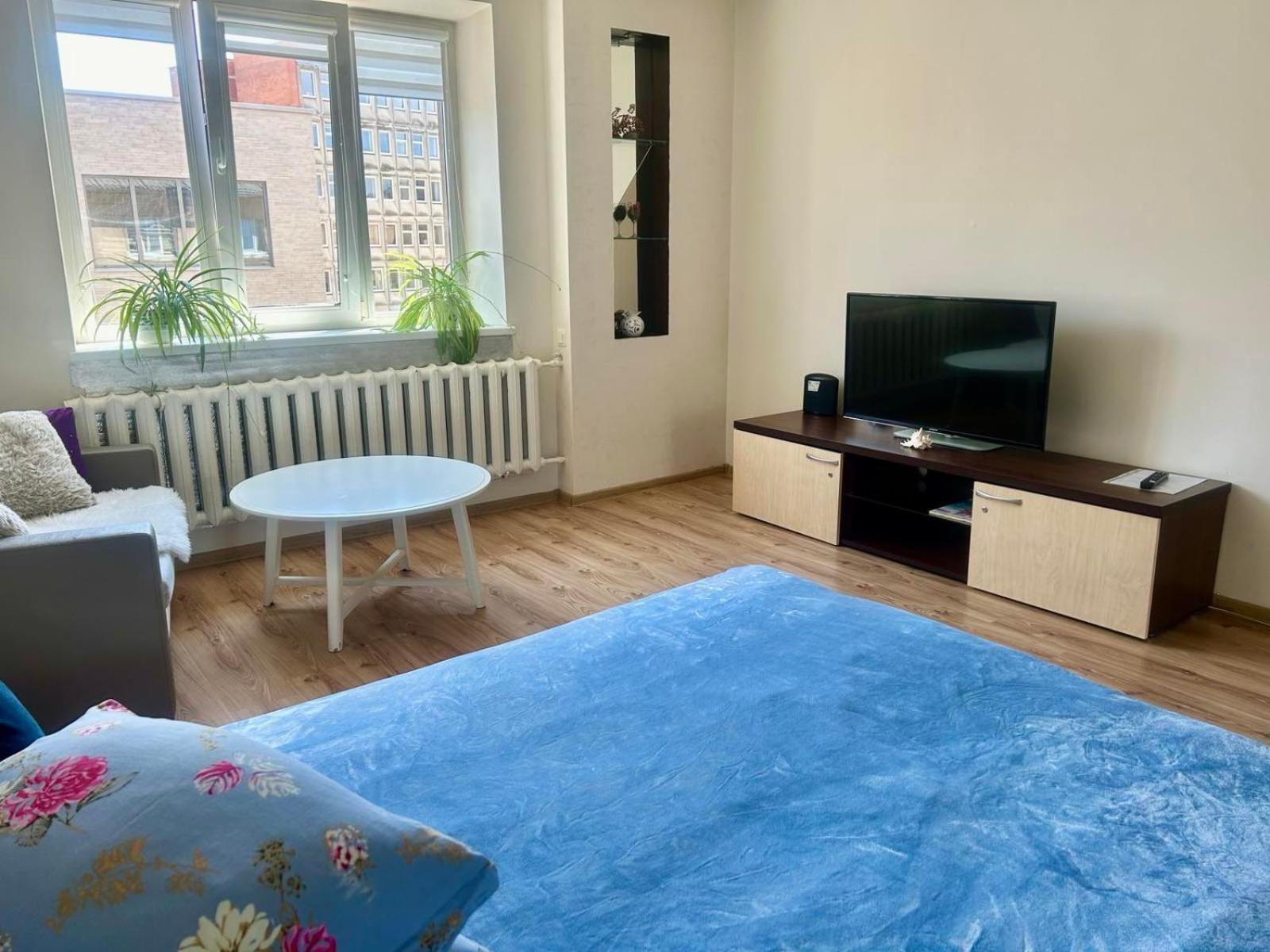 Cozy Apartment In The City Center Siauliai  Bagian luar foto